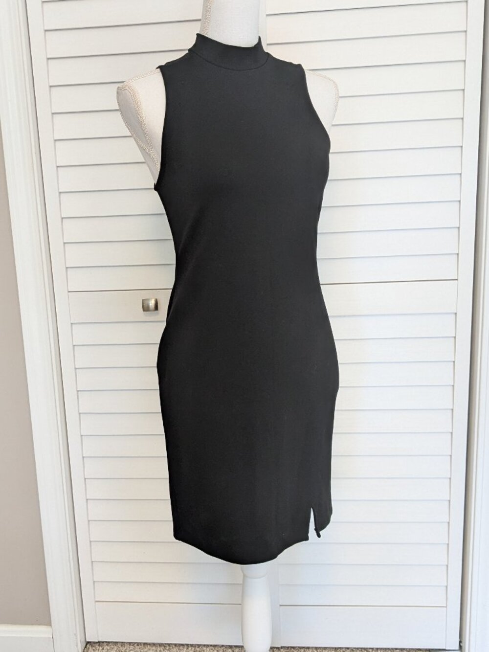 NWT Popular 21 Black Mock Neck Sleeveless Bodycon Mini Dress - Small
